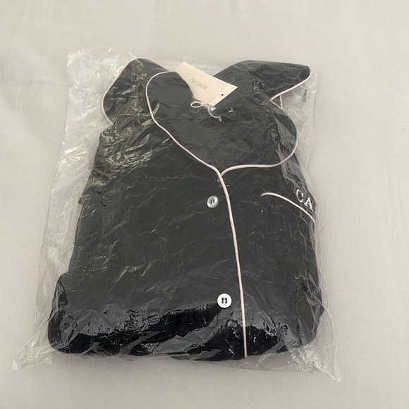 NWT Eberjey monogrammed pajama set - Picture 7 of 7